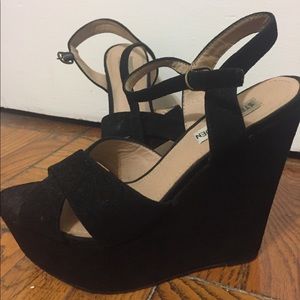Steve Madden platform wedges - size 7.5